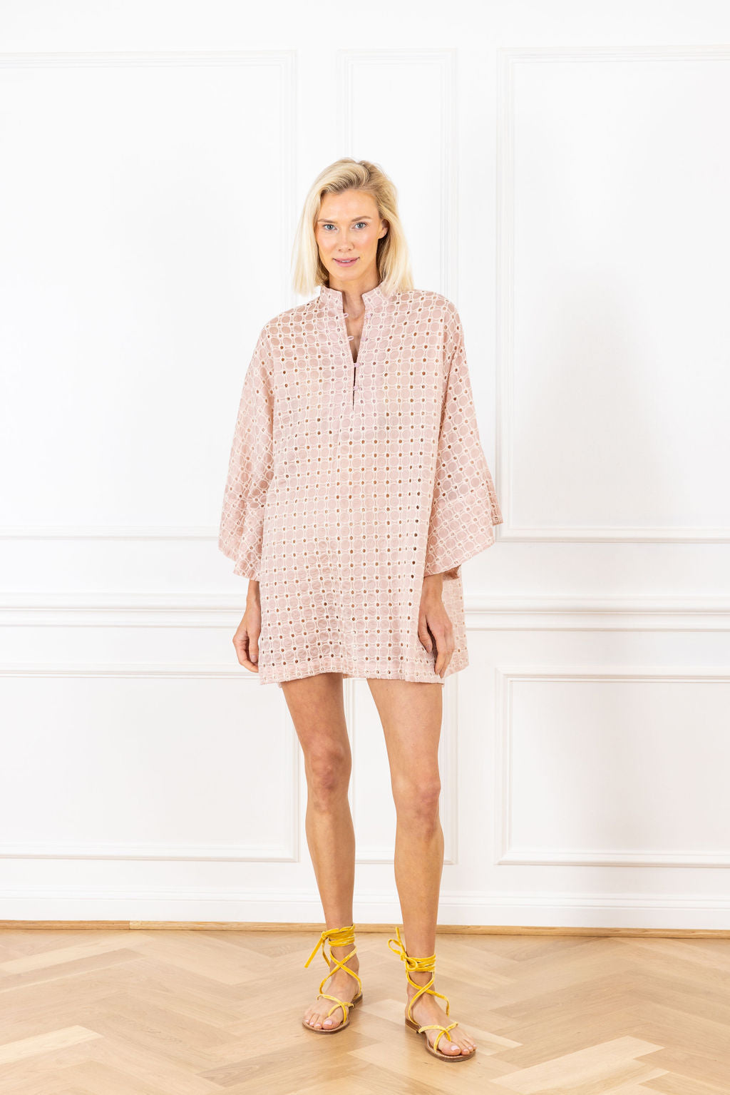 Dusty Rose Eyelet Linen Mini Caftan – La Vie Style House